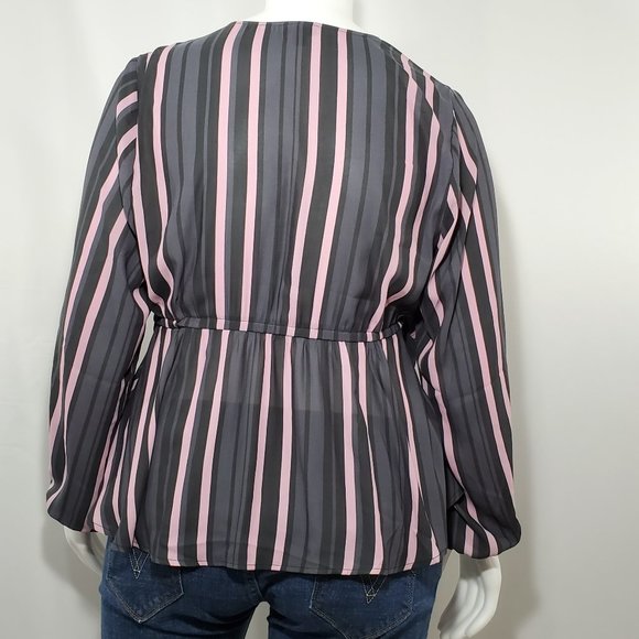 Torrid Stripped Wrap Blouse Size 1 (14-16) - Picture 2 of 9